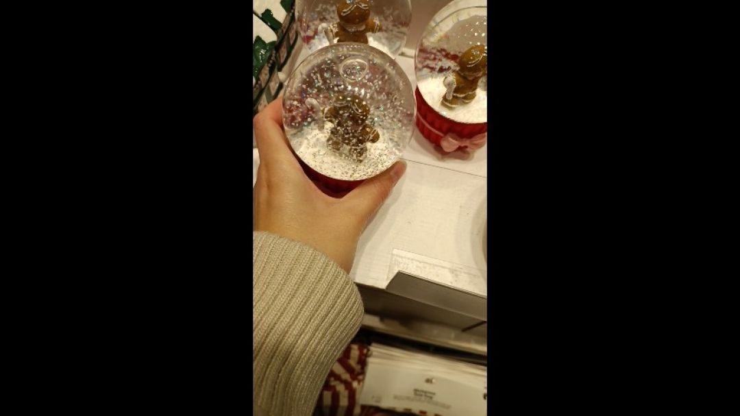 Walking Around the City with a New Year's Atmosphere Showing