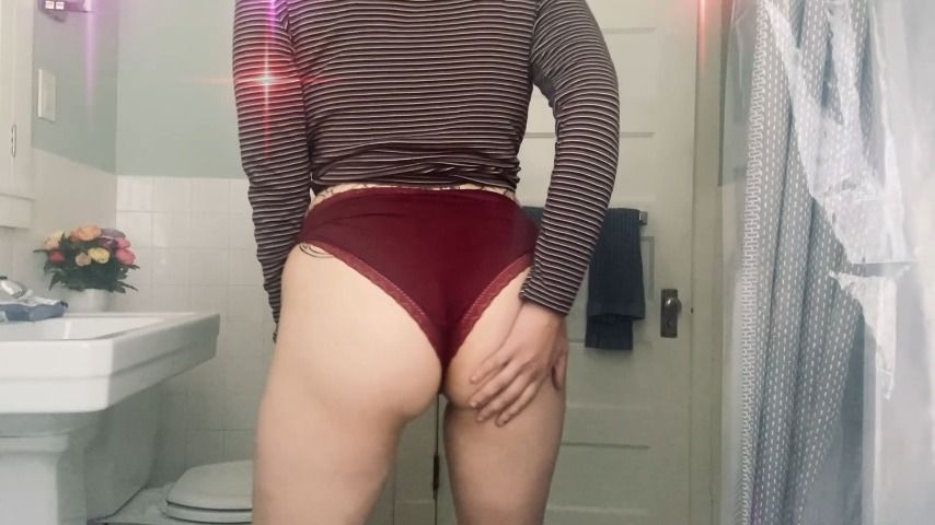 Just a lil' pre-shower panty play