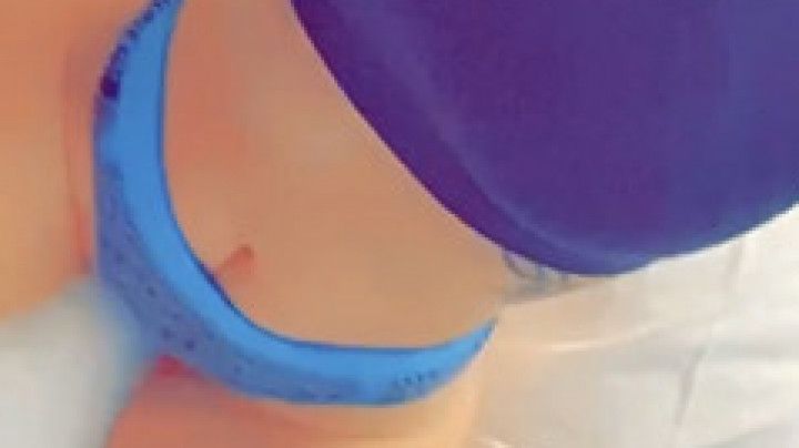 Checc Me Ouuuuuttttt