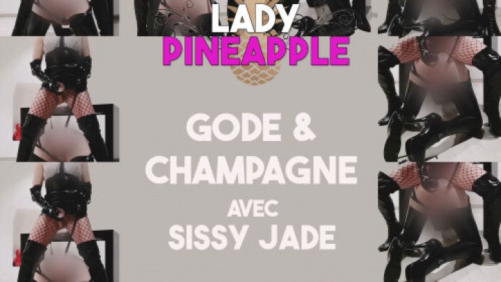 Gode et champagne sur sissy jade