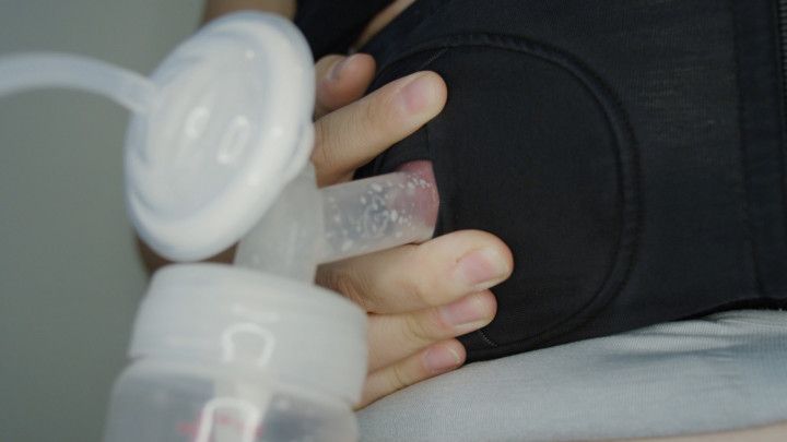 Milky Milf Pumping in 4k