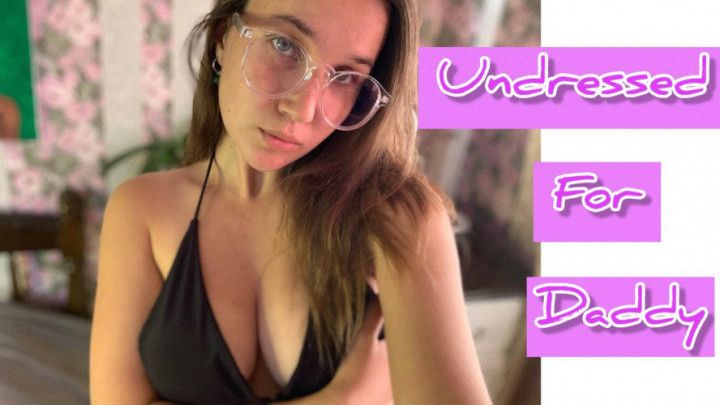 Took off her bikini for step-daddy