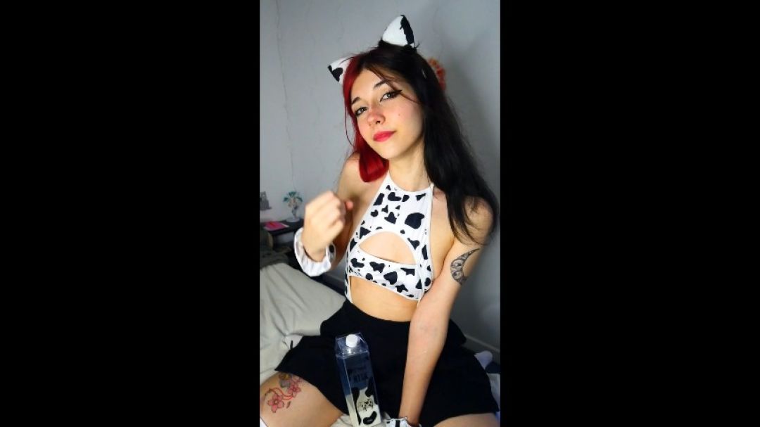 JOI FR - Une vachette te vides de tout ton lait