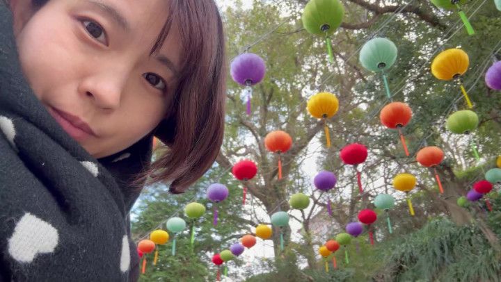 mako is going to a Japanese lantern festival