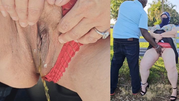 Pissing big butt BBW SSBBW fingered and cum by stranger