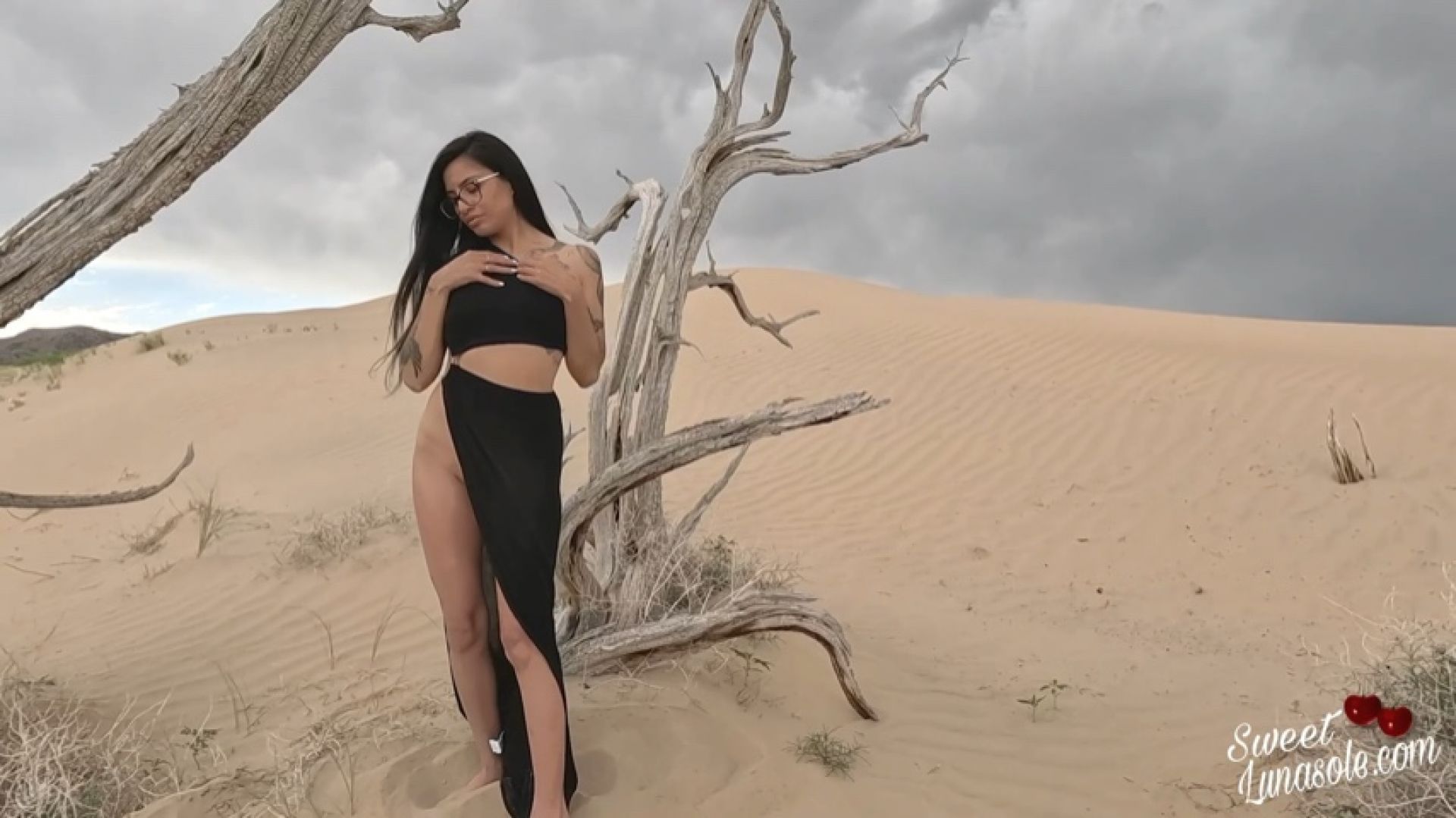 Naked Wild and free VOL.1