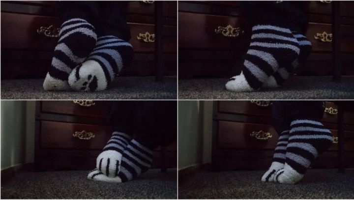 you can't resist my feet