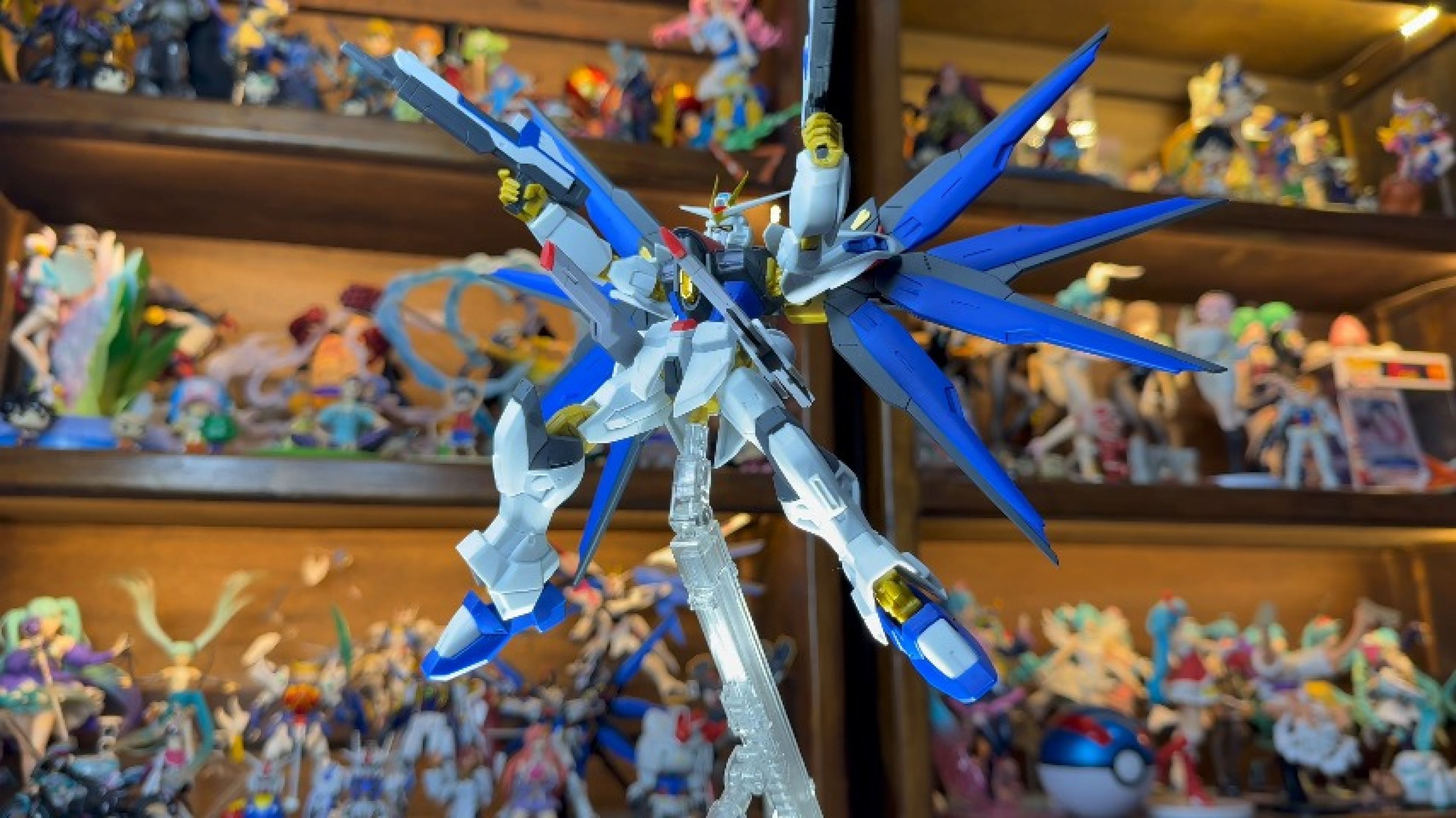 Strike Freedom Gundam Epic Display | Gundam Universe Figure