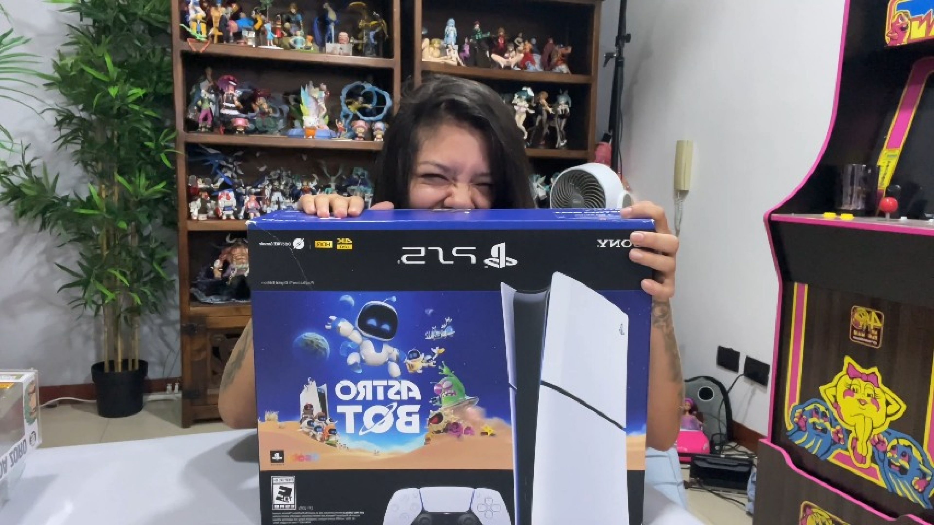 Unboxing Happyness I am a Geek