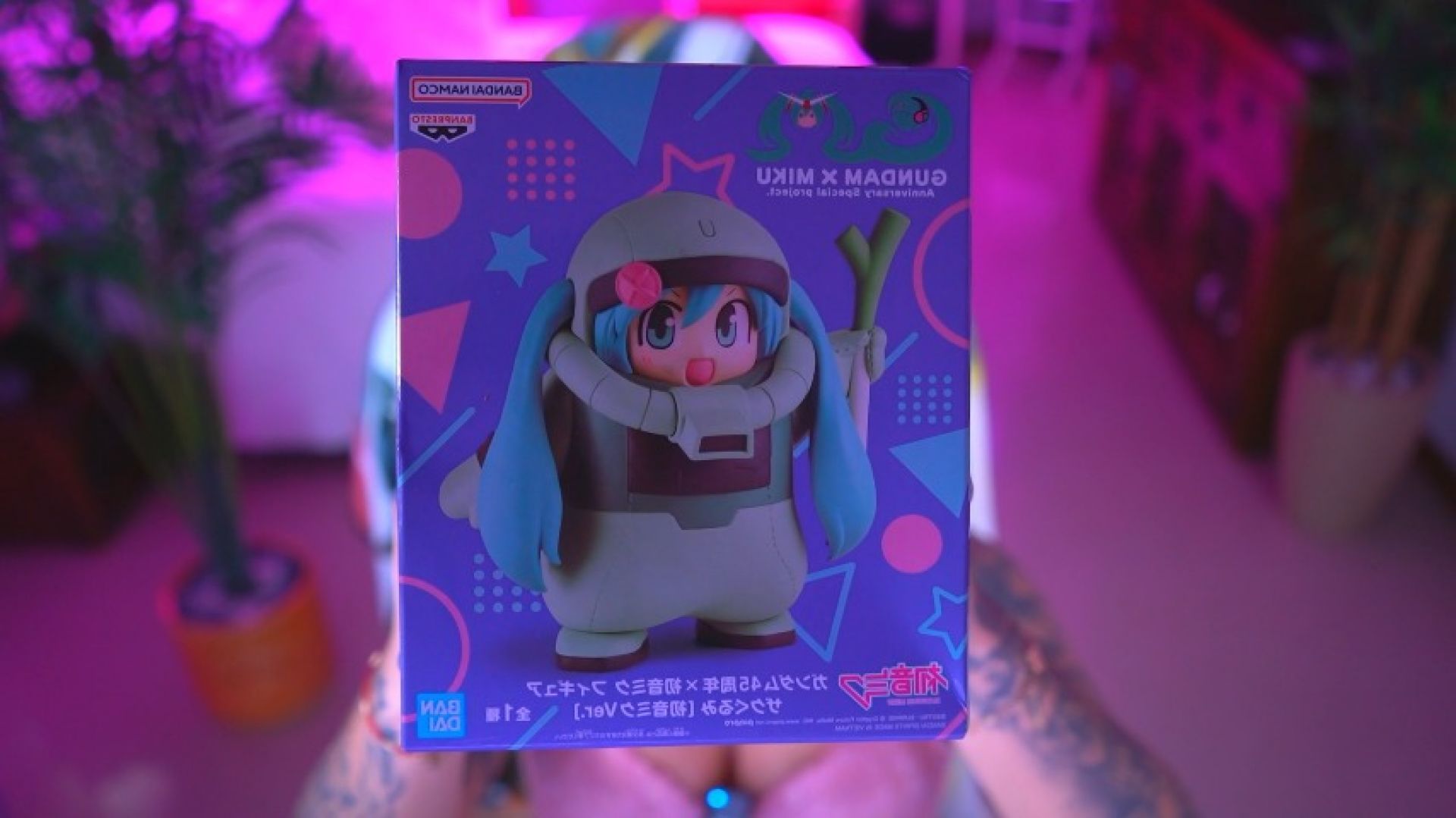 Gundam x Hatsune Miku New Figure