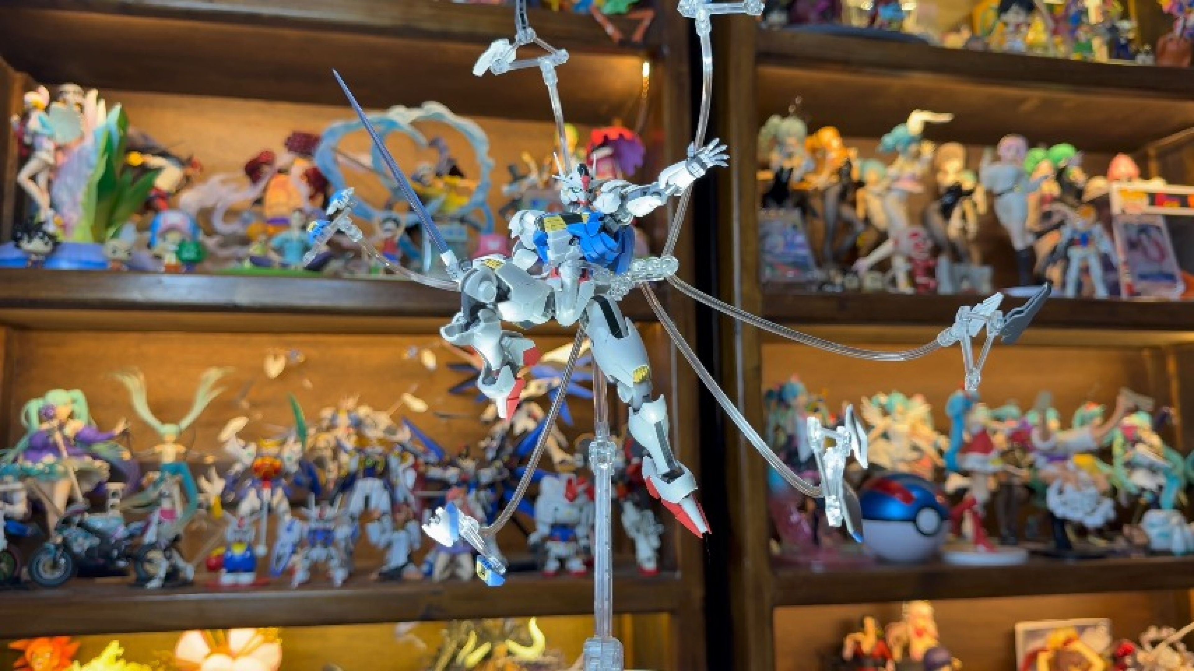 Gundam Aerial Robot Spirits Figure Showcase