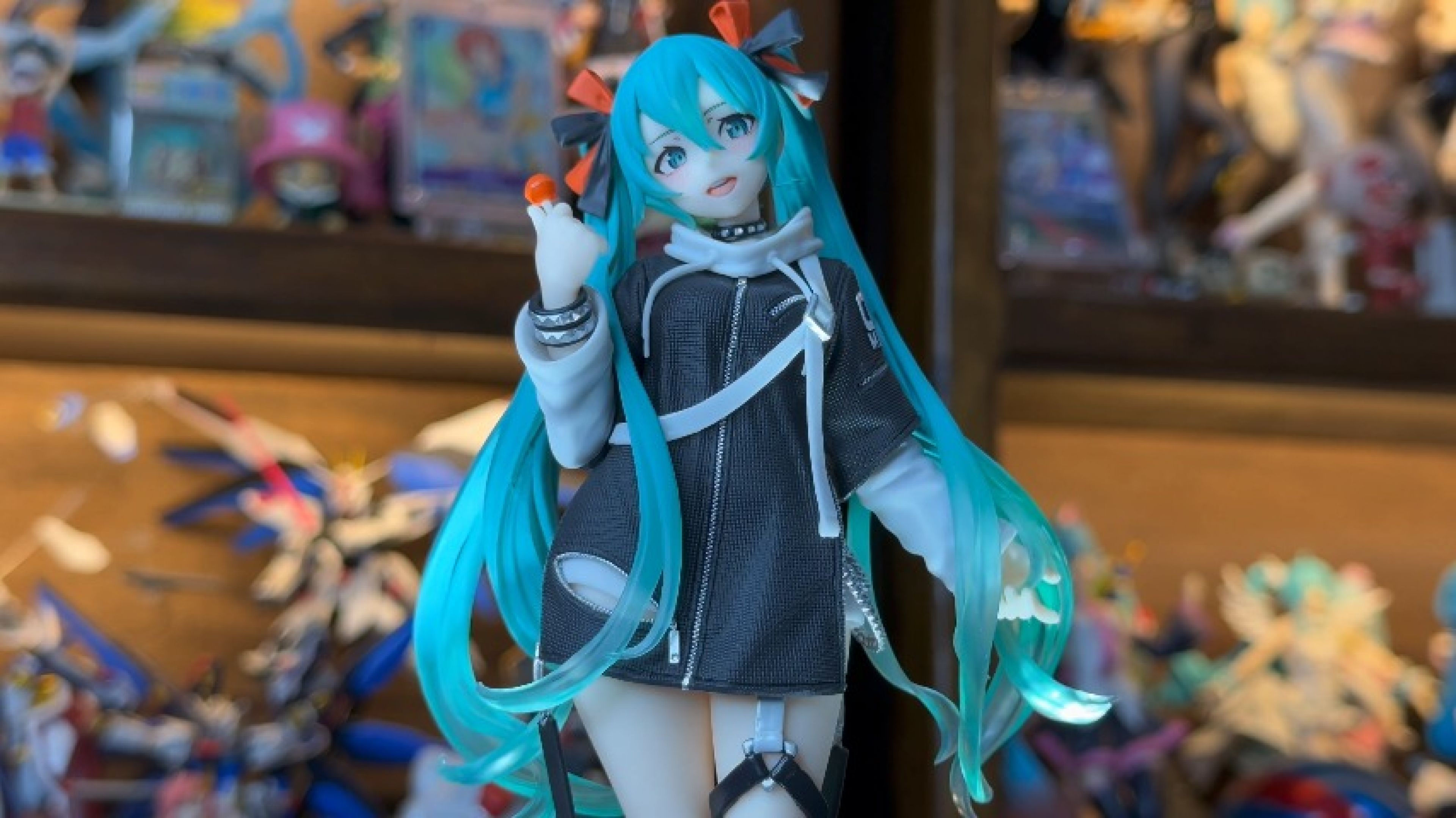 Taito Hatsune Miku Punk Ver. Streetwear Queen
