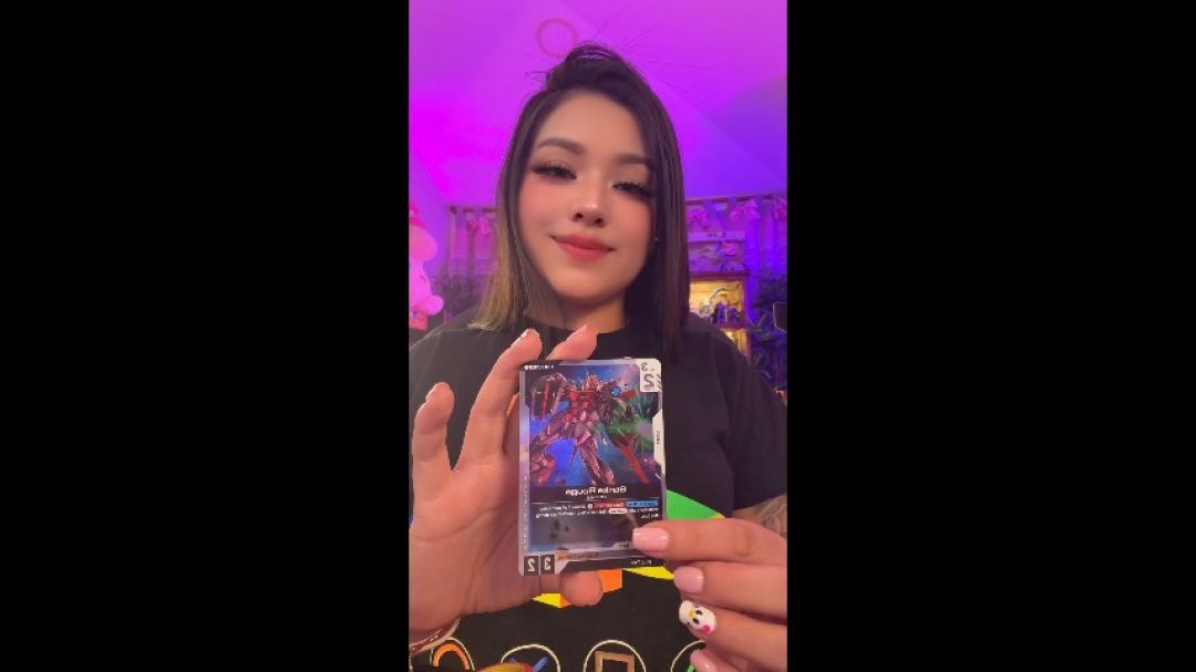 Red Strike Gundam Pull