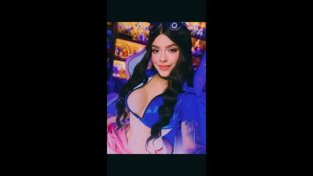 Nico Robin Vibes