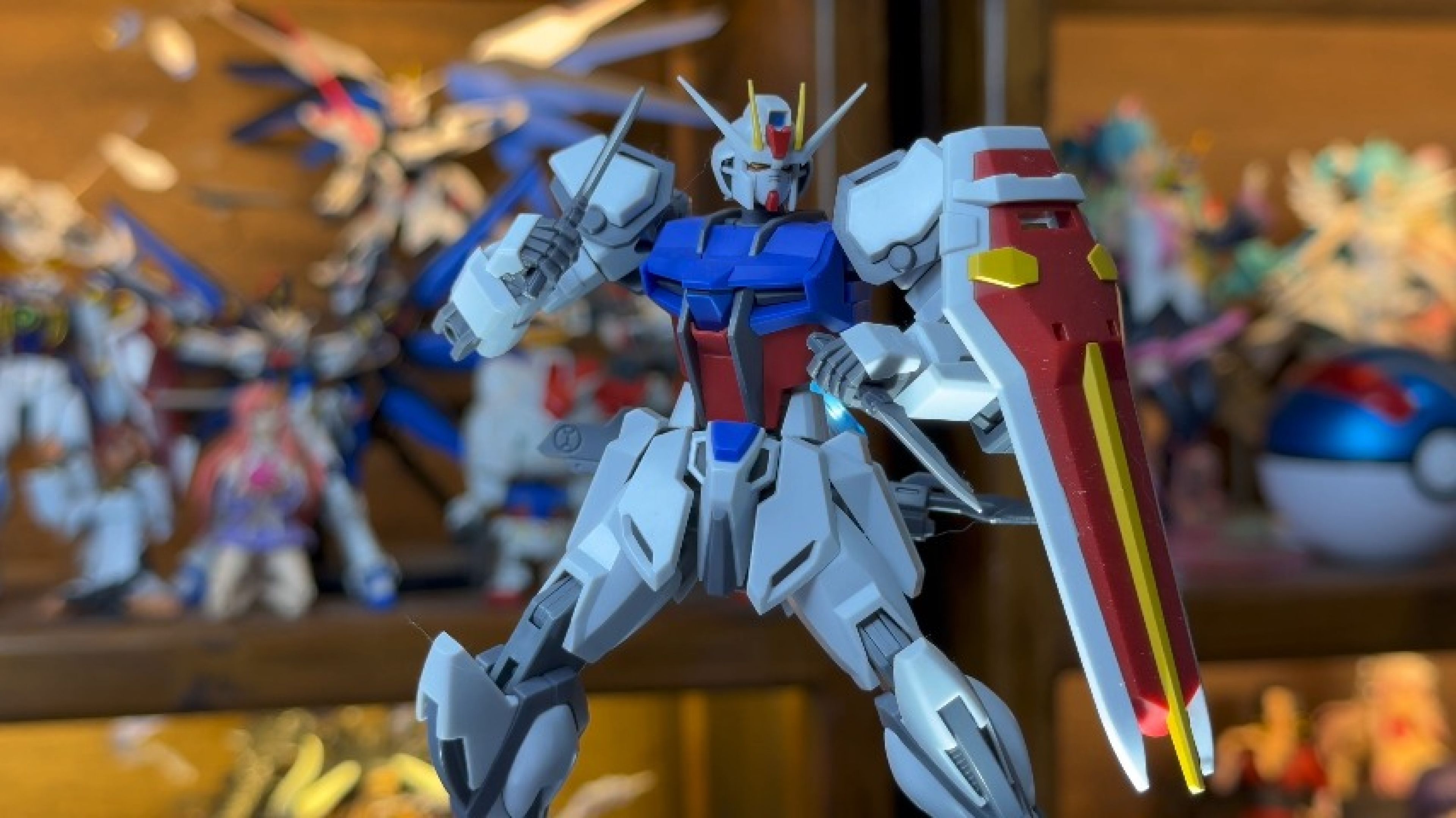 Robot Spirits Strike Gundam Figure Showcase