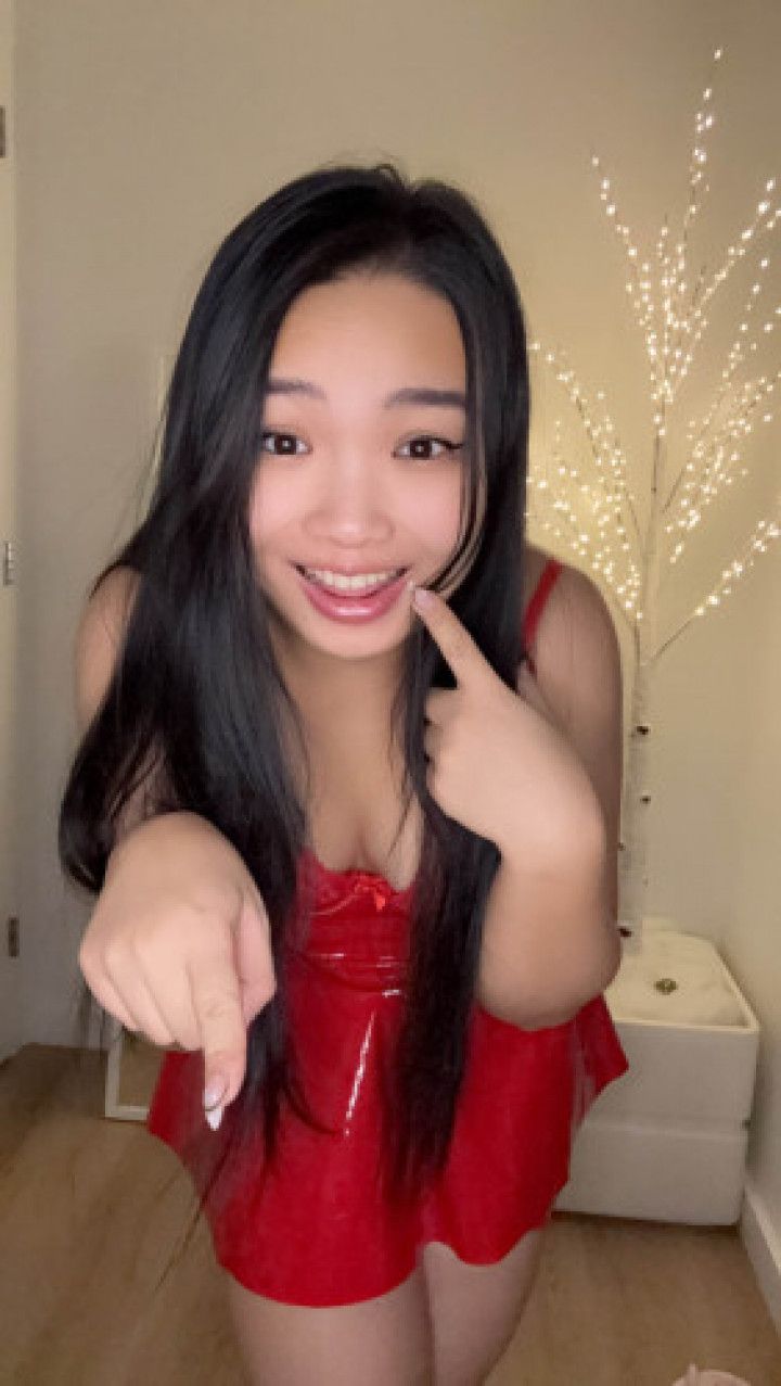 Shrunken Tiny Cuckold gets JOI from Giantess