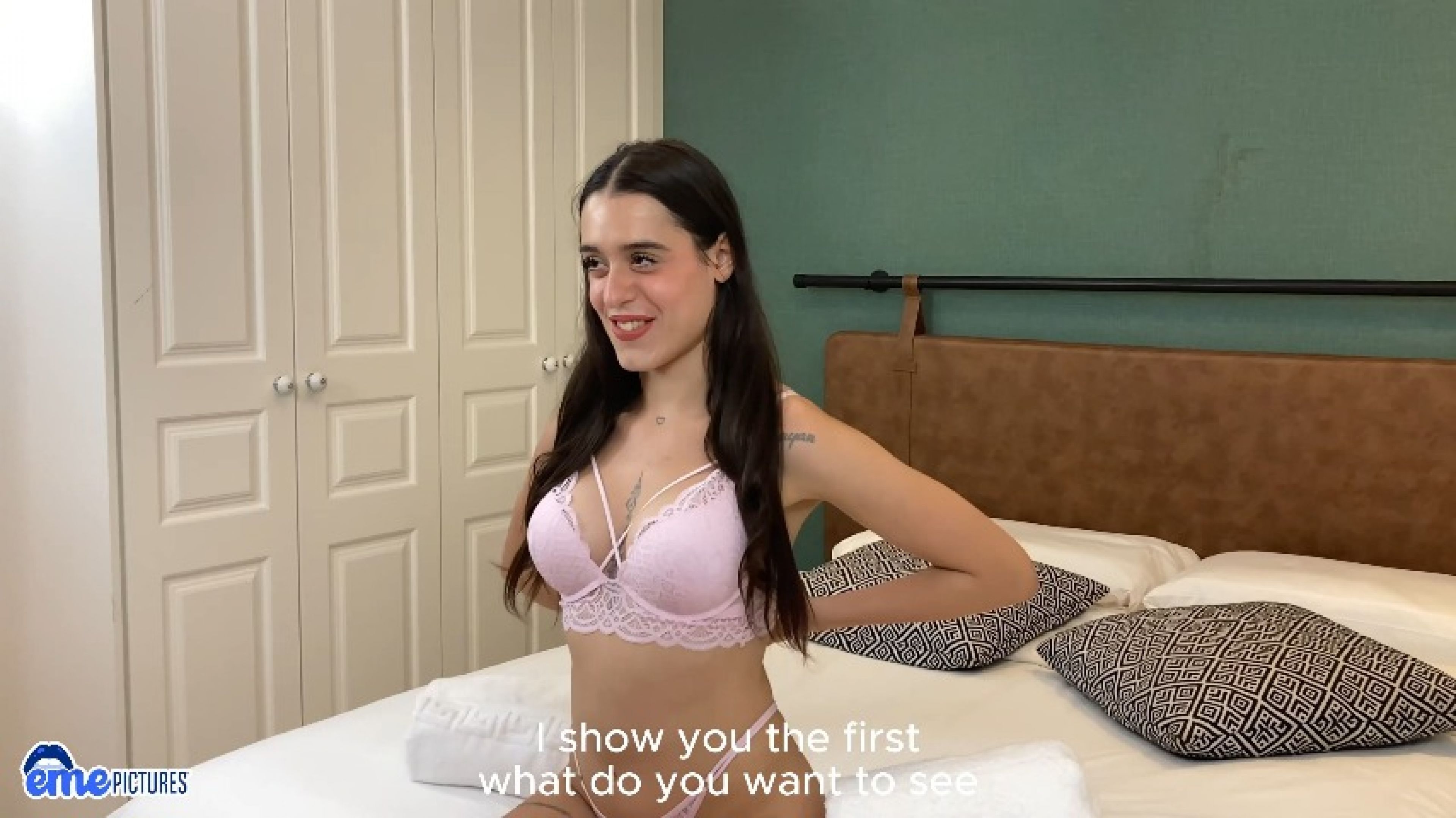 EmePictures - Briseida Myers enjoys fucking very hard Cam2
