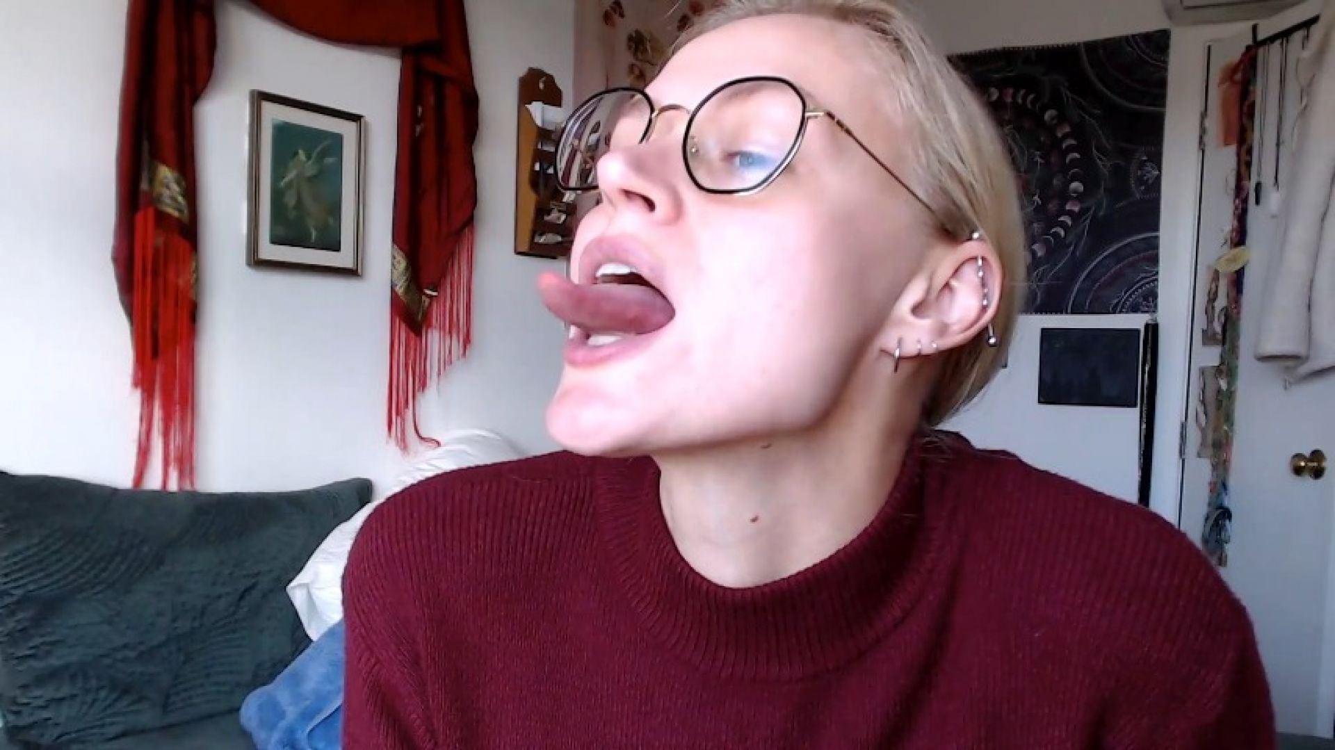 Tongue and mouth fetish + cum countdown