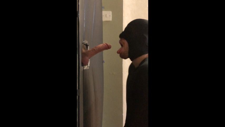 Sucking XXL boyfriend at glory hole