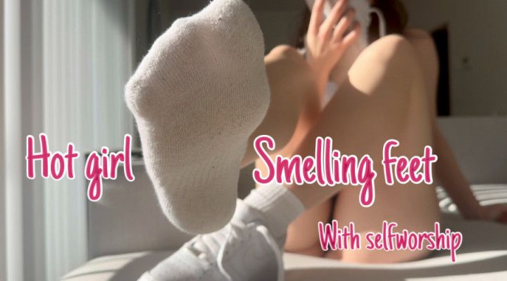 Hot girls get sweaty feet to! Footsmelling fetish