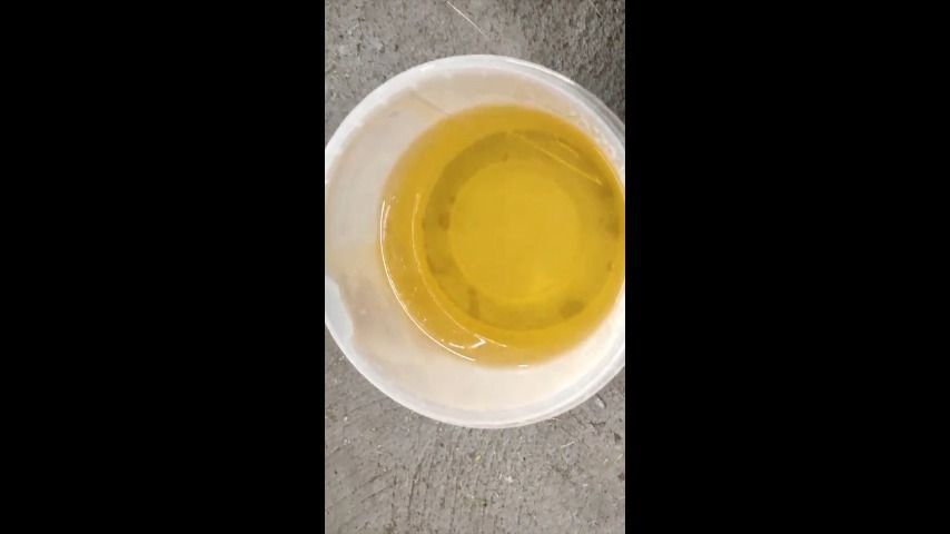 Desperate piss in a tub in my garage