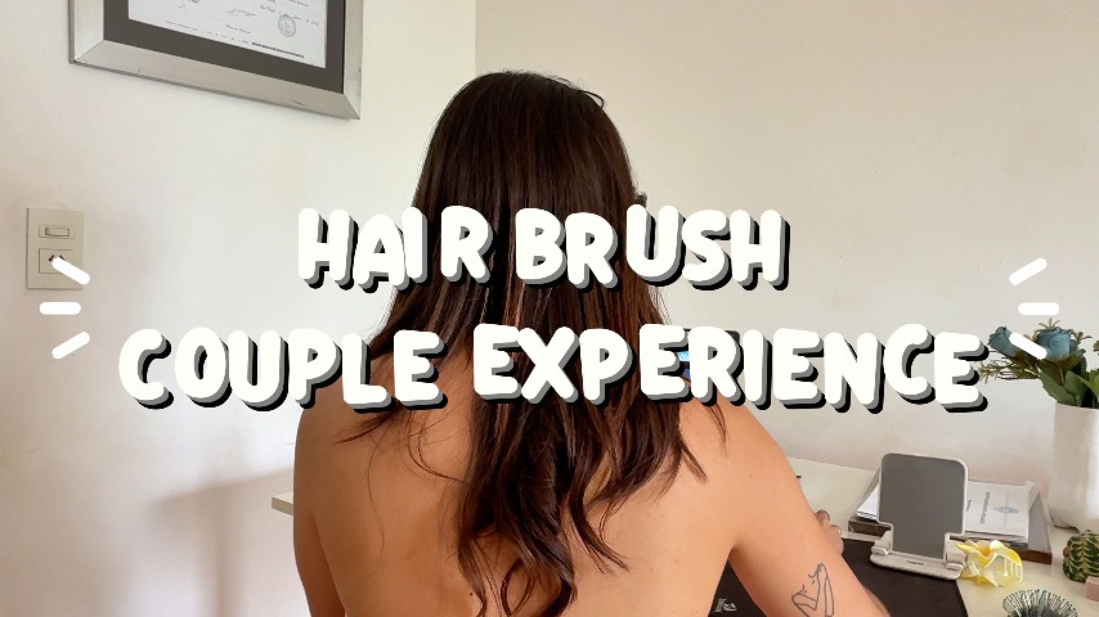 Hair brush and comb with Sara