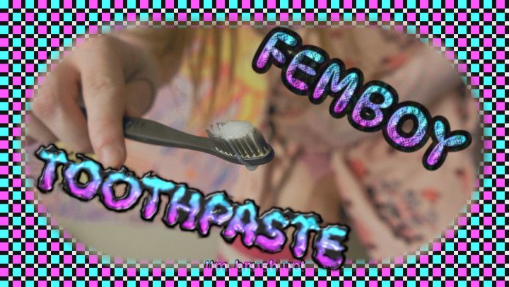 4k | Femboy cums onto toothbrush TOOTHPASTE