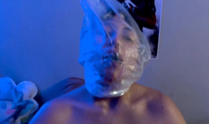 Breathplay with a bag and i Cum