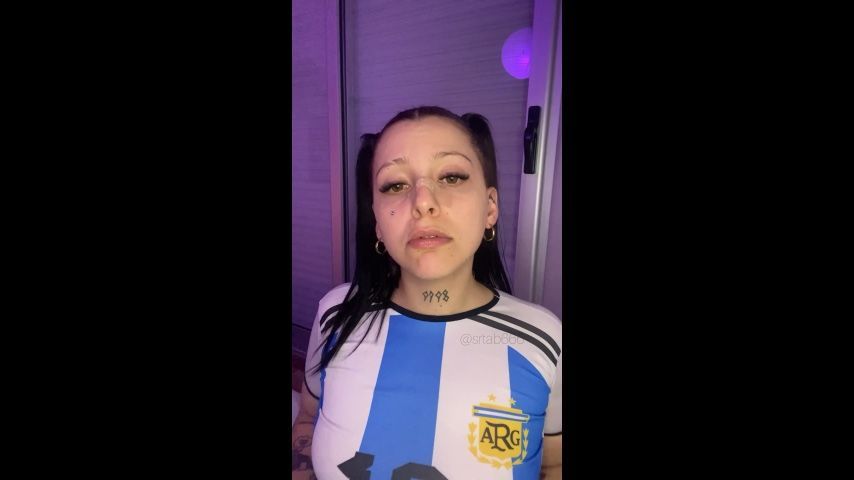 Argentinian slut bets her pussy and loses