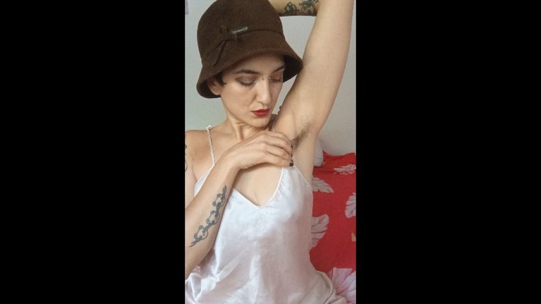 Hairy armpits vintage girl