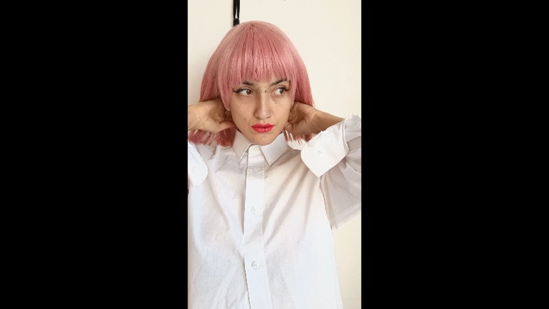 Shaved head or wig