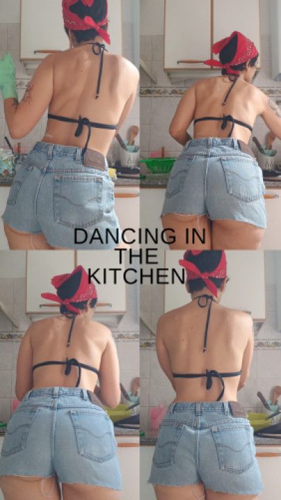 washing the dishes while dancing 4k