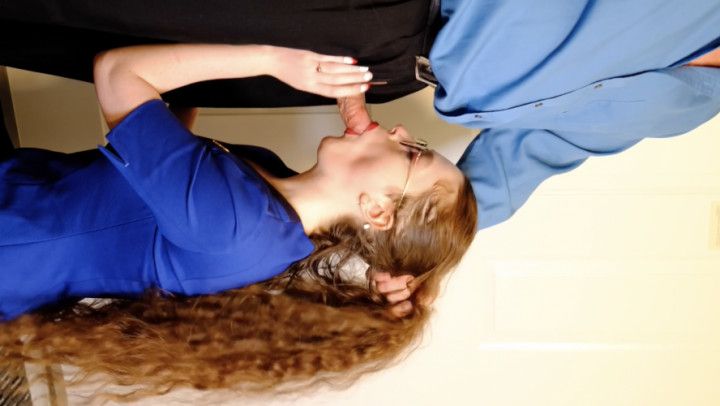 Flight Attendant Lets Older Passenger Fuck Her in Hotel