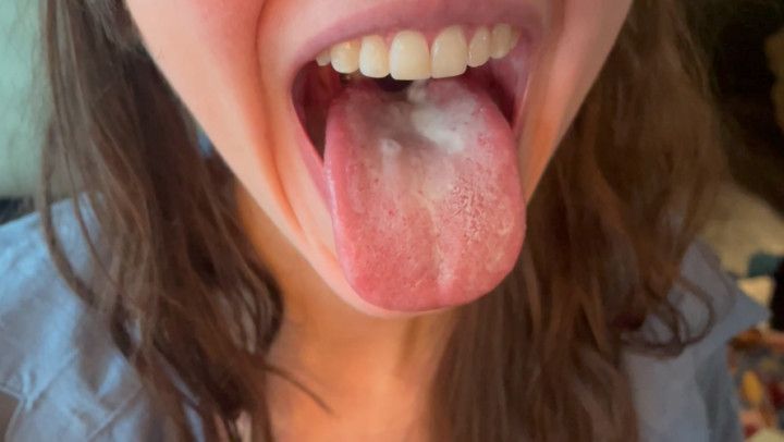 Ice Cream Licking and Chewing Vore