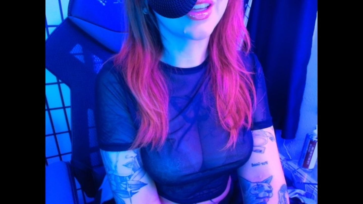 Praise &amp; worship me EROTIC AUDIO