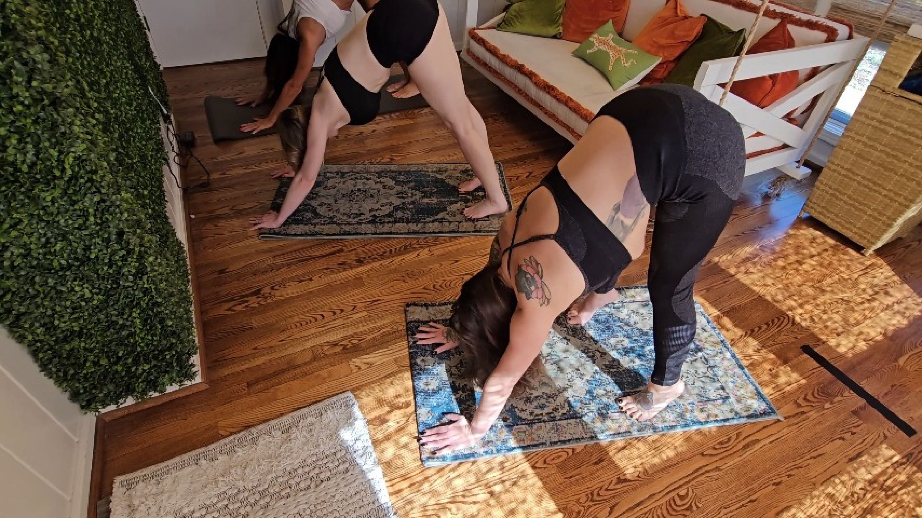 HOT Yoga with Liv Taylor, Mallory Knight &amp; Mallory Moore