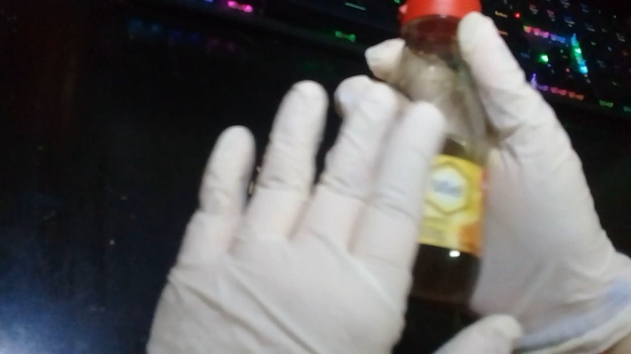 gloves with honey