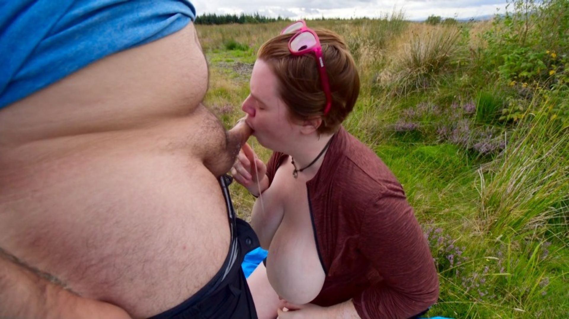 Outdoor sloppy blowjob - RealMissyAlice