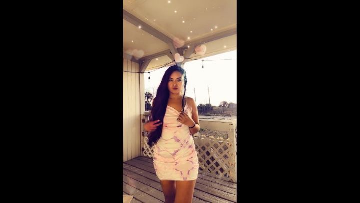 ScrewdUpBarbiie at the Beach Day Dreaming SFW