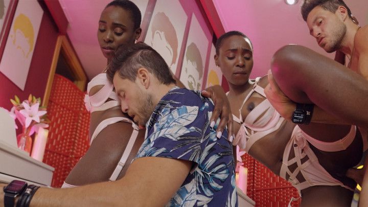 Piano or Pussy. She Left Him NO Choice - Zaawaadi