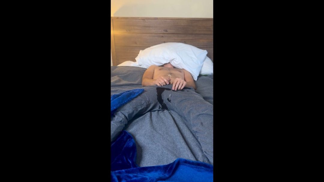 Wetting my pants in bed