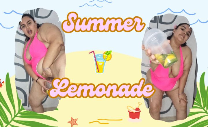 Hot lemonade fresh from my delicious pussy