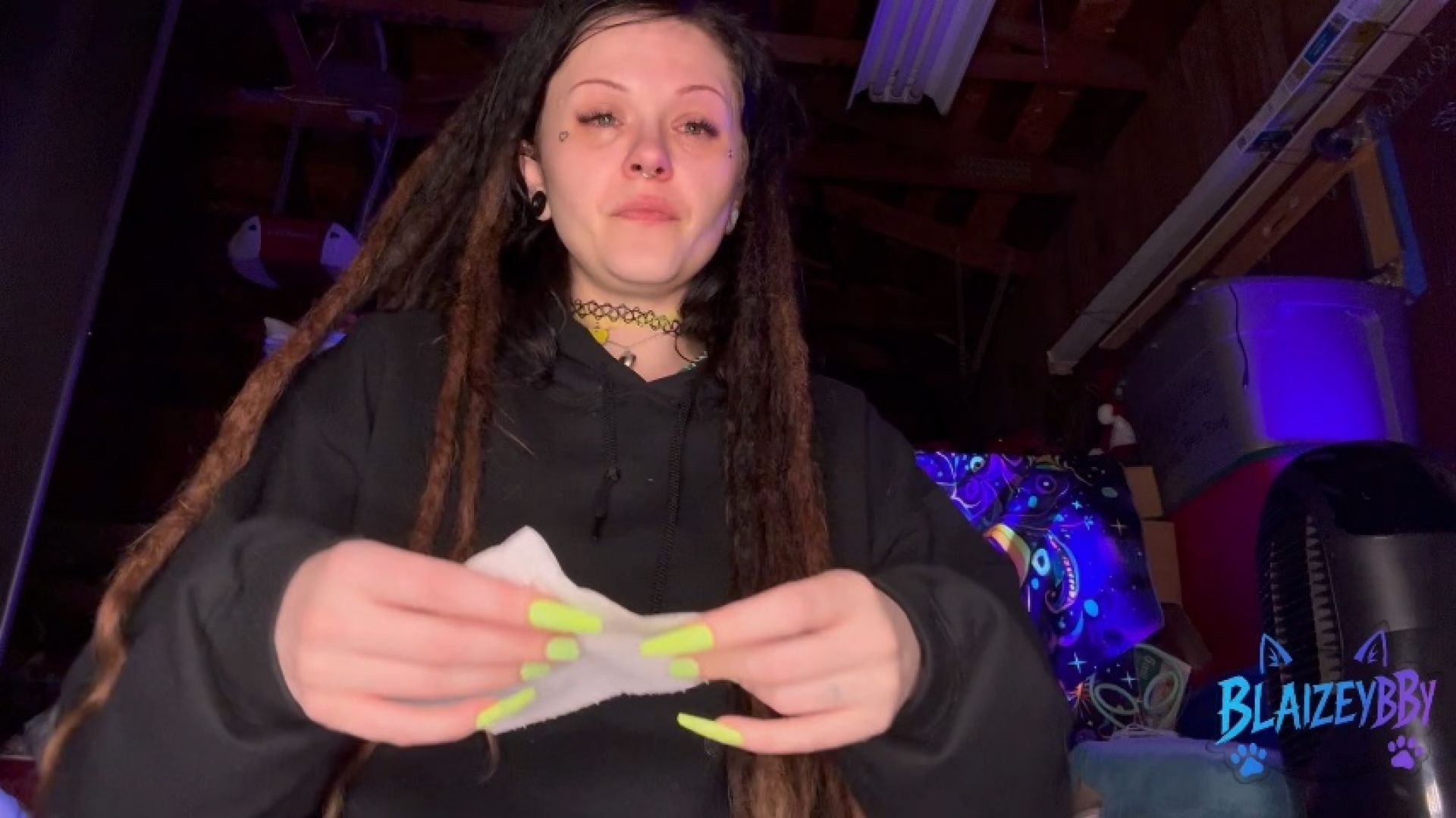 Sneeze Powder &amp; Nose Blowing