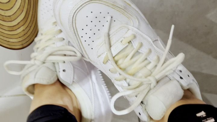 Shoejob with Nike AF1, wearing in public with fresh cum