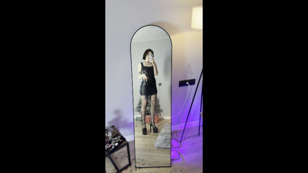 Leather tight dress, mirror and myself