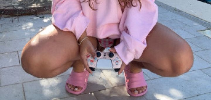 Pausing to Piss While my Squad Listens