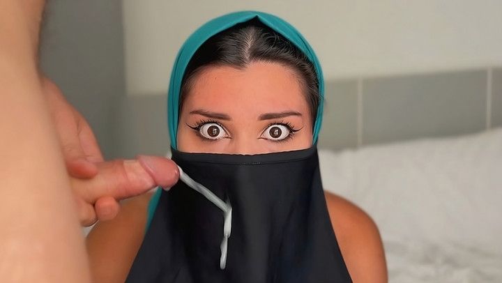 CUM ON NIQAB OF A HIJABI