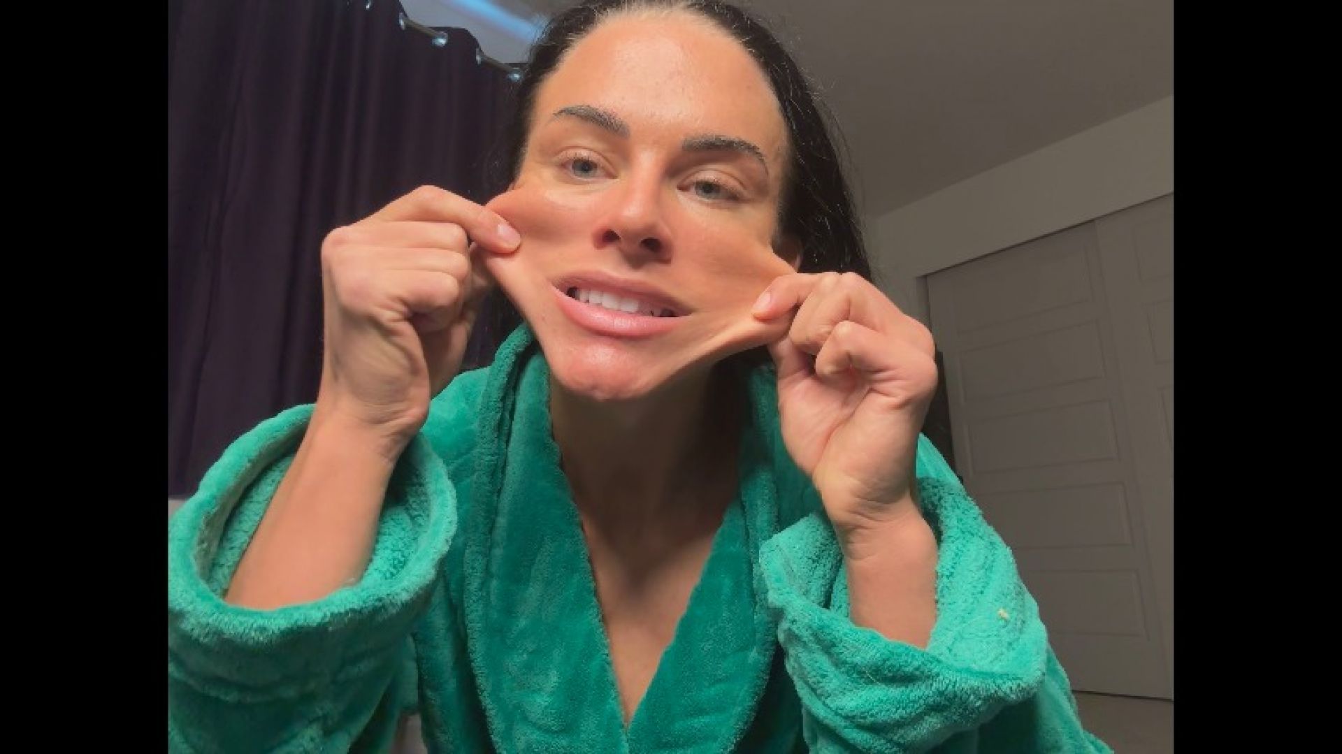 Squishy &amp; Stretchy Face