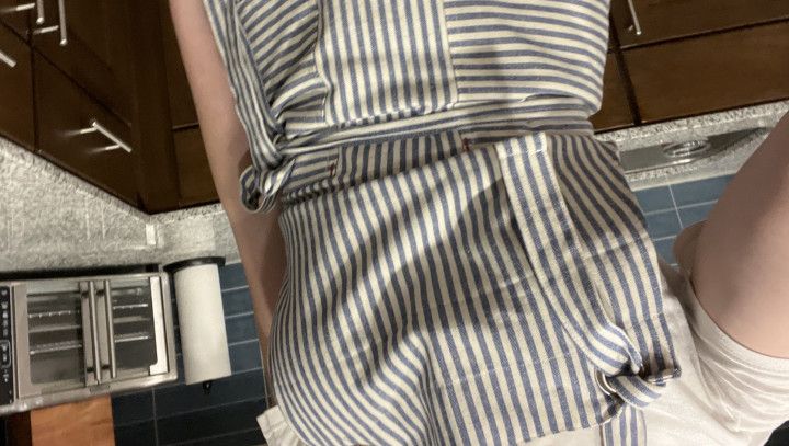 Cum bake a cake with me