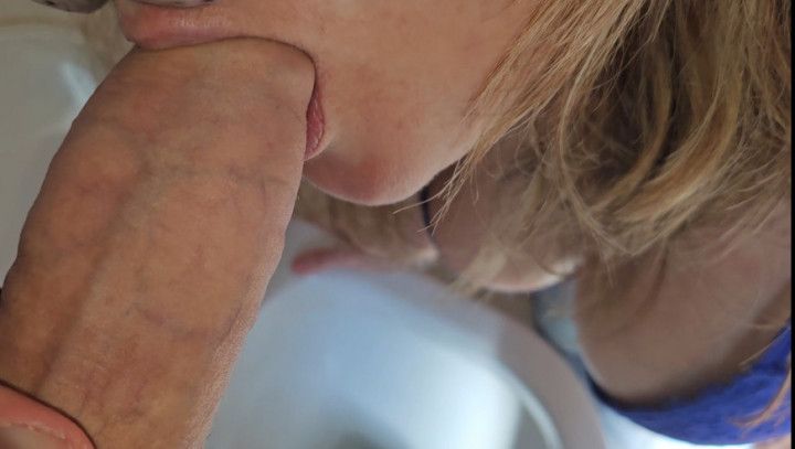 I eat my neighbor's cock, the plumber